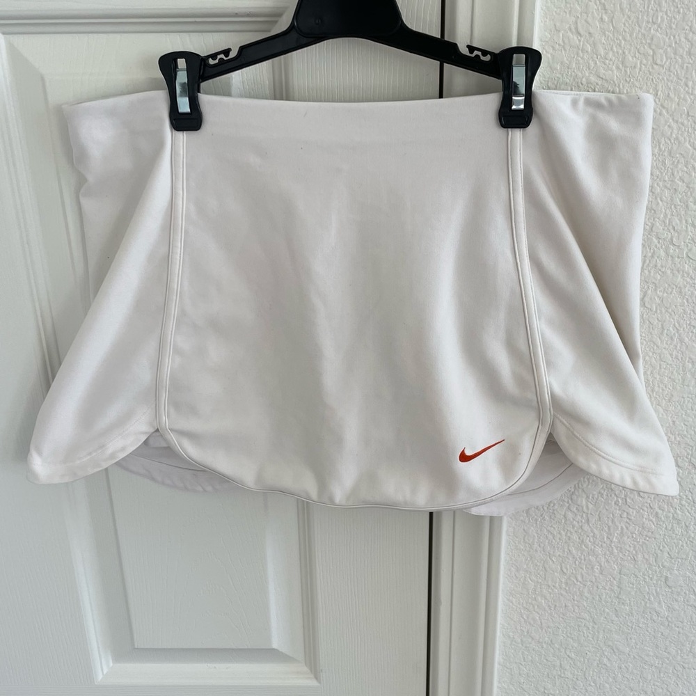Nike white scallop tennis skort